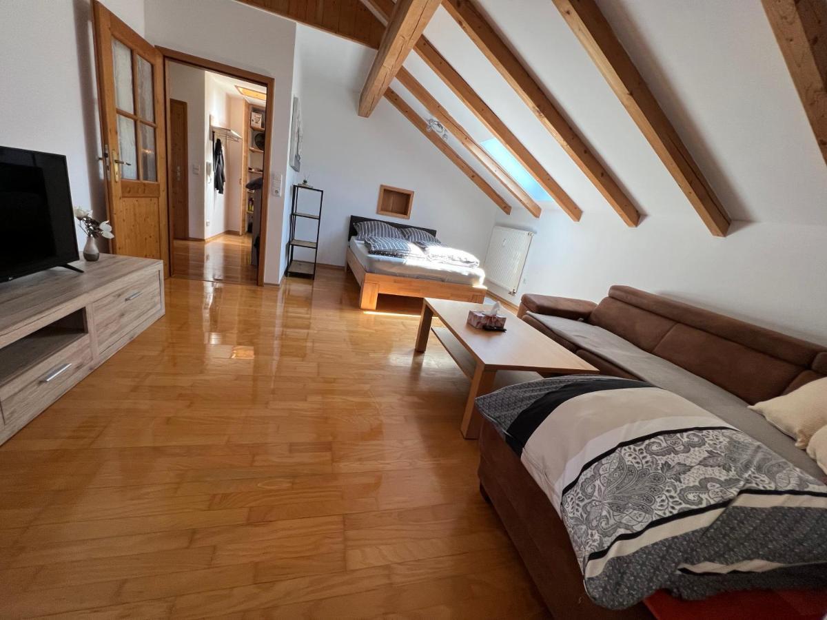 D&R Appartement Bei โรเซินไฮม์ ภายนอก รูปภาพ